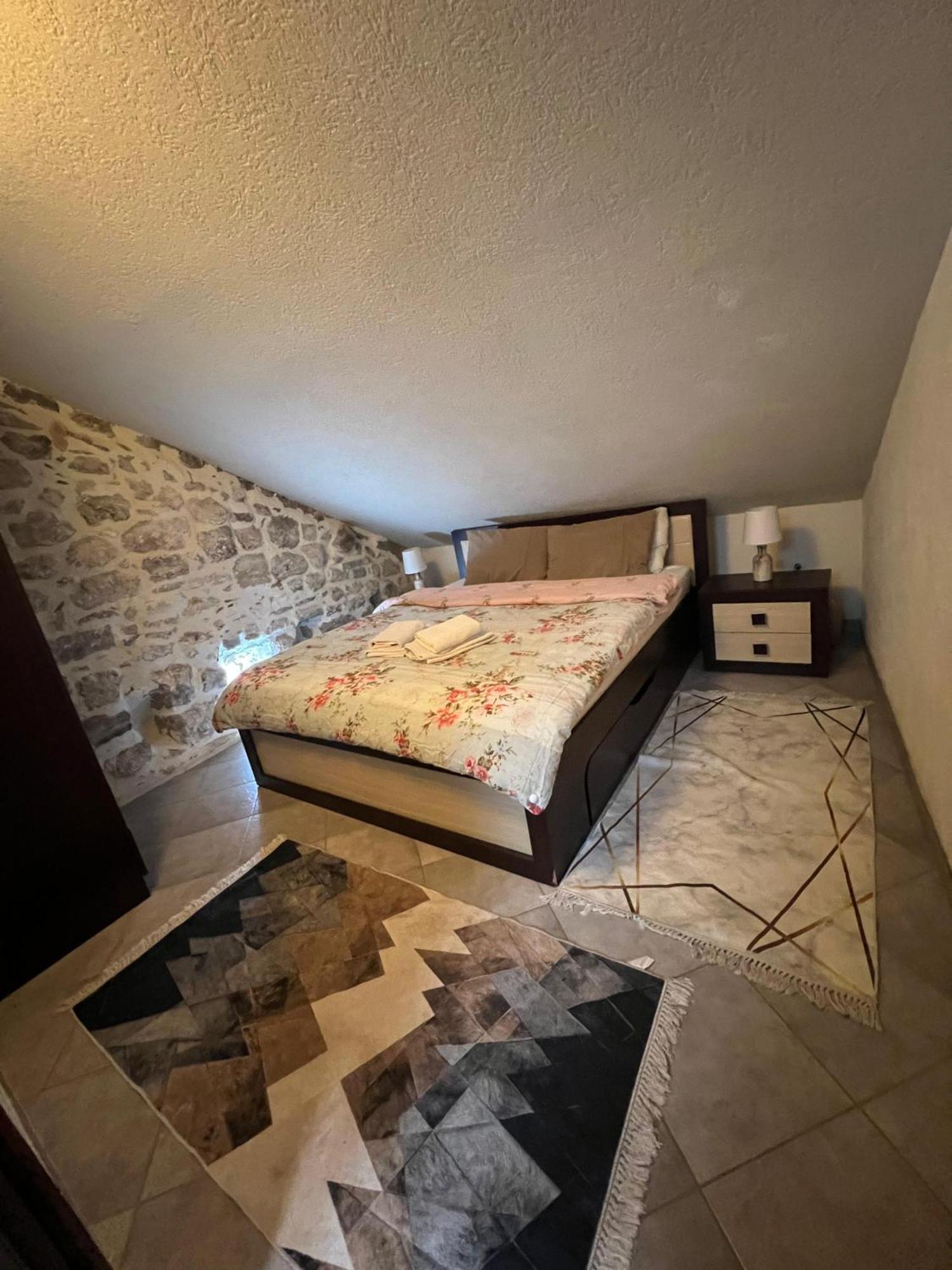 Little Bay Apartments Kotor Rom bilde