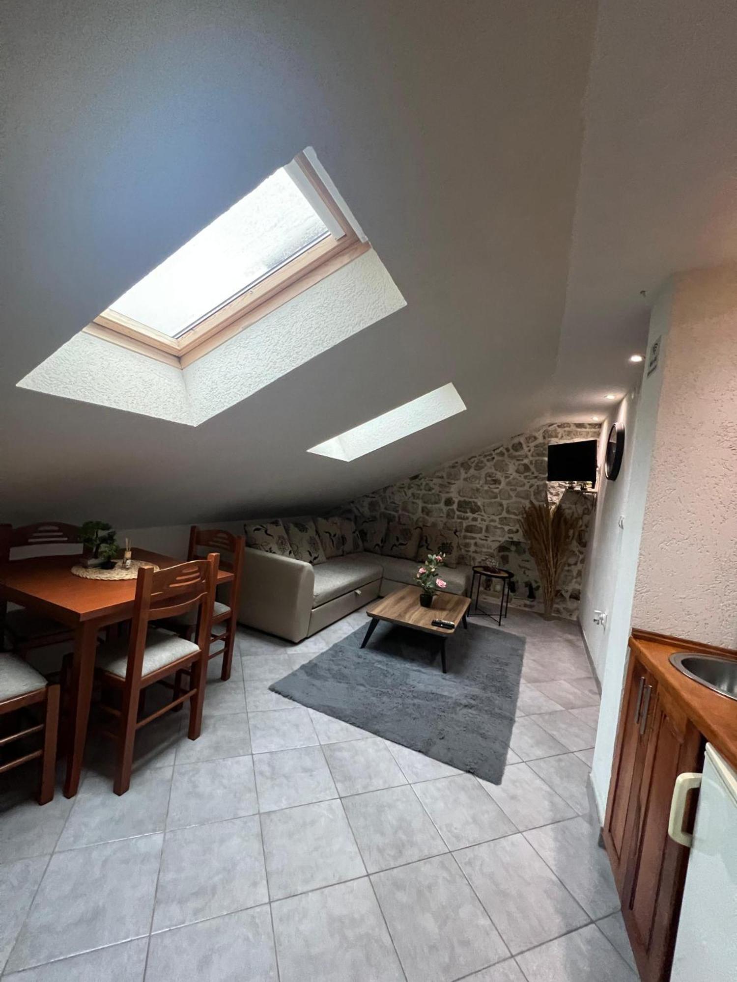 Little Bay Apartments Kotor Rom bilde